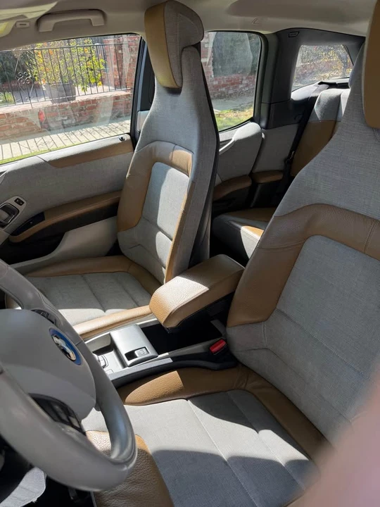 2015 BMW i3 - Image 13 of 14