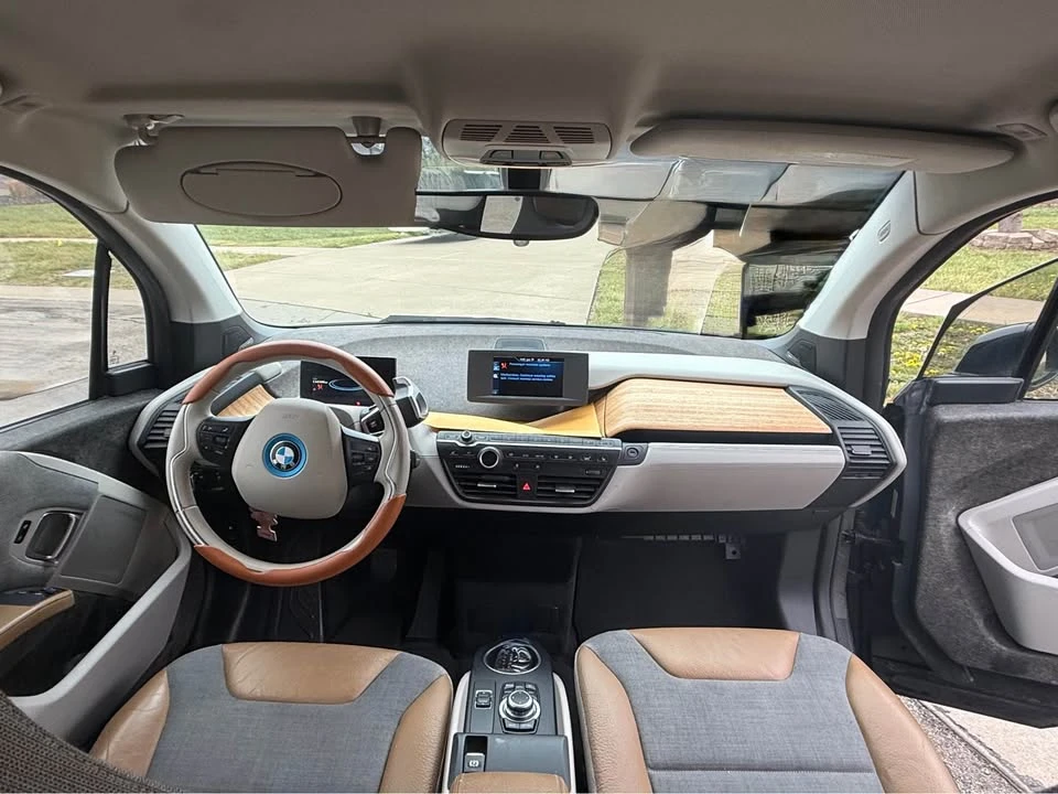 2015 BMW i3 - Image 8 of 13