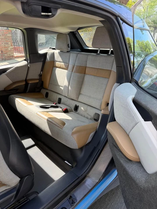 2015 BMW i3 - Image 12 of 14