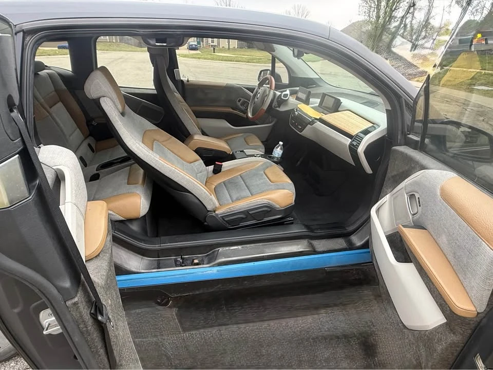 2015 BMW i3 - Image 4 of 13
