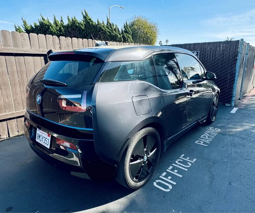 2015 BMW i3 - Image 2 of 7