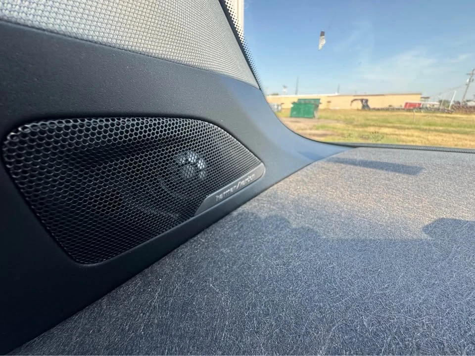 2015 BMW i3 - Image 18 of 19