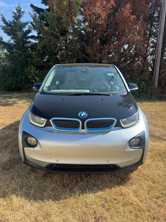 2015 BMW i3 - Image 2 of 19