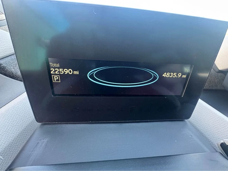 2015 BMW i3 - Image 16 of 19