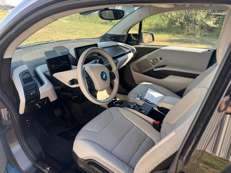 2015 BMW i3 - Image 12 of 19