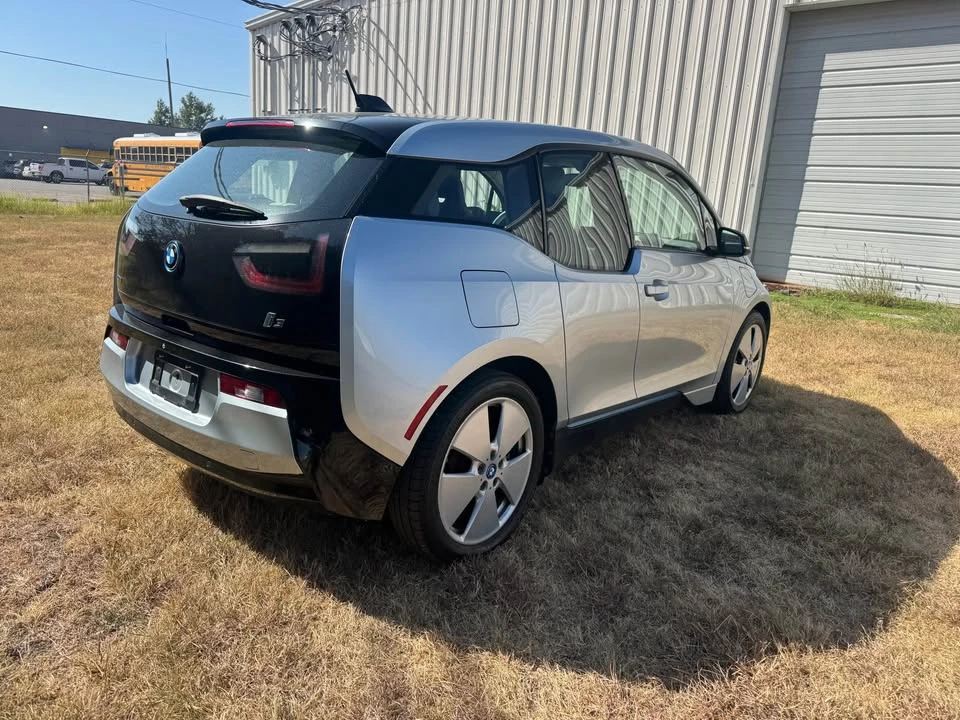 2015 BMW i3 - Image 9 of 19