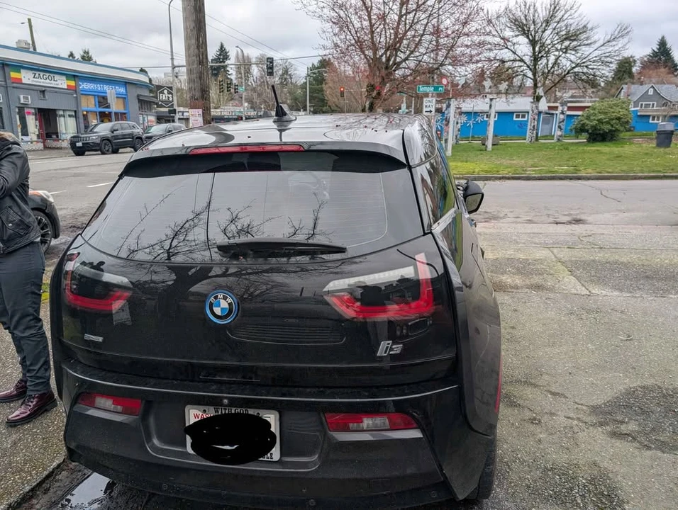 2015 BMW i3 - Image 9 of 11
