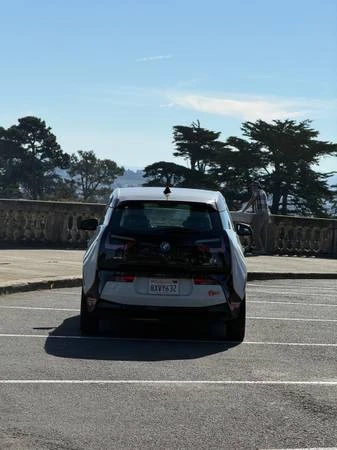 2015 BMW i3 - Image 4 of 11