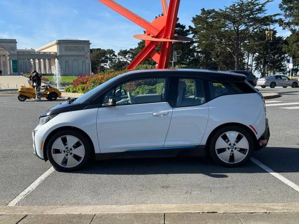 2015 BMW i3 - Image 8 of 11