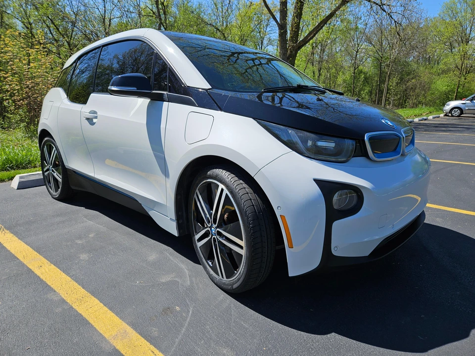 2015 BMW i3 - Image 18 of 31