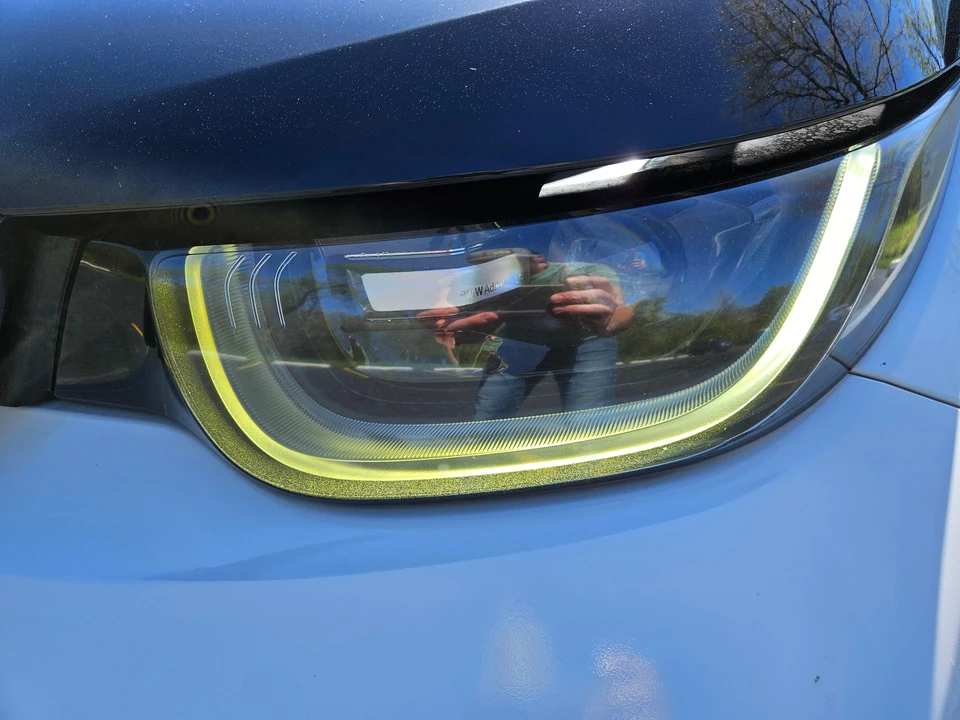 2015 BMW i3 - Image 24 of 31