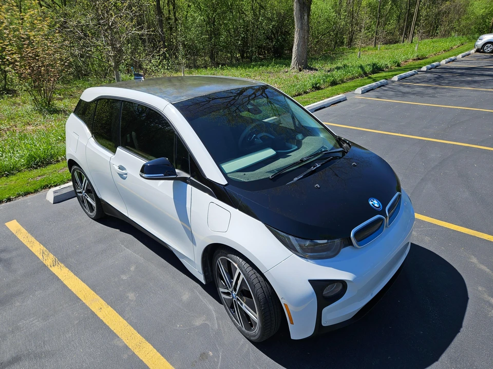 2015 BMW i3 - Image 19 of 31