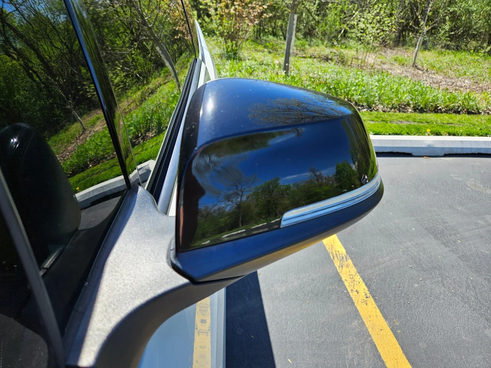 2015 BMW i3 - Image 26 of 31
