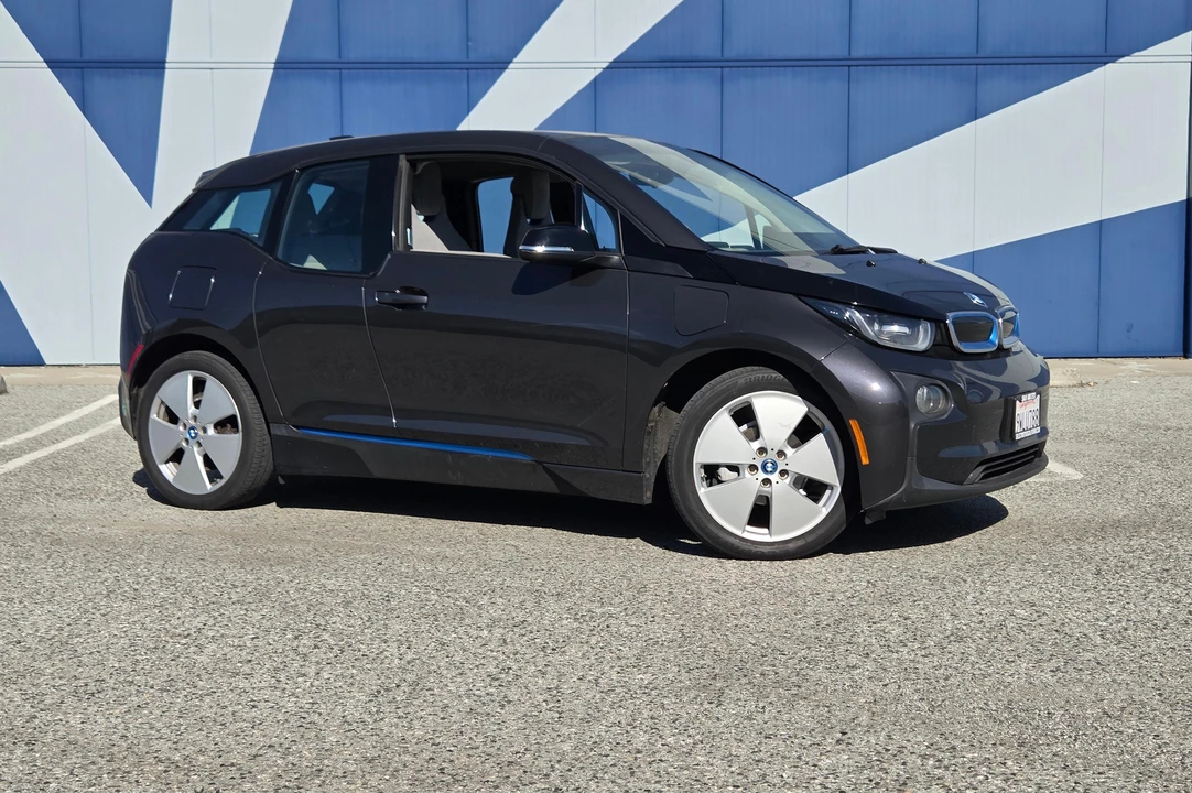 2015 BMW i3 - Image 10 of 31