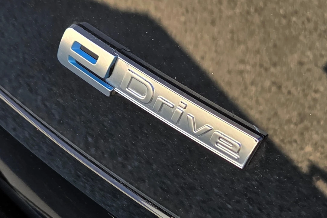 2015 BMW i3 - Image 17 of 31