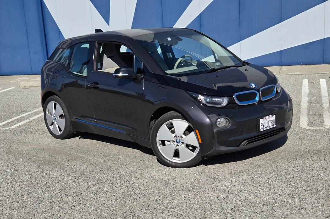 2015 BMW i3 - Image 11 of 31