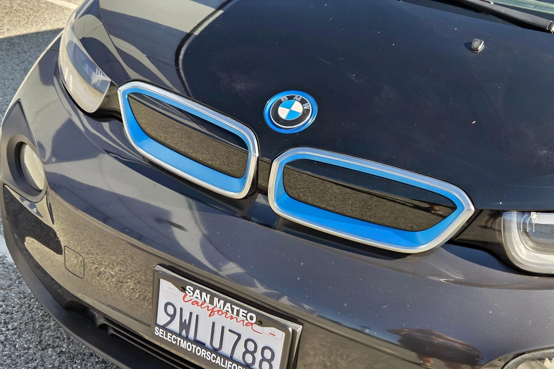 2015 BMW i3 - Image 14 of 31