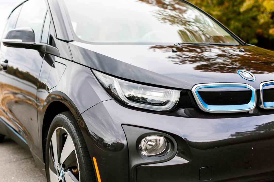 2015 BMW i3 - Image 13 of 31