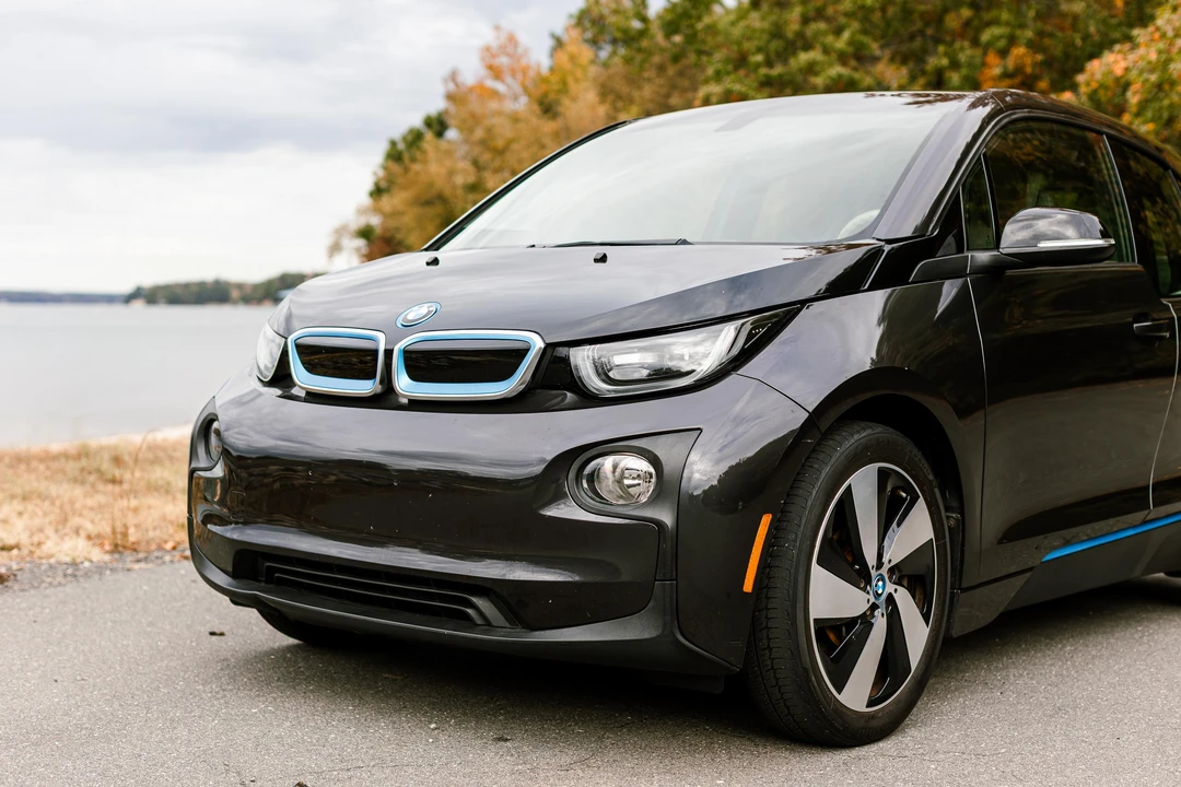 2015 BMW i3 - Image 15 of 31