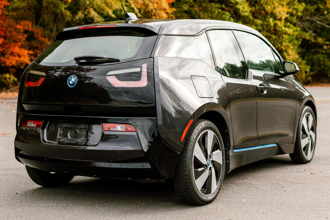 2015 BMW i3 - Image 4 of 31