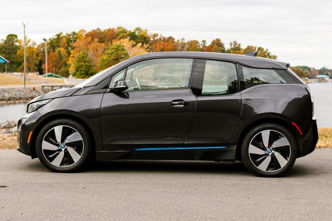 2015 BMW i3 - Image 3 of 31
