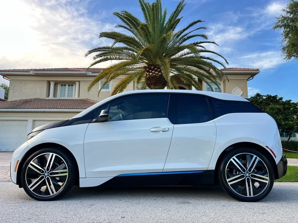 2015 BMW i3 - Image 7 of 21