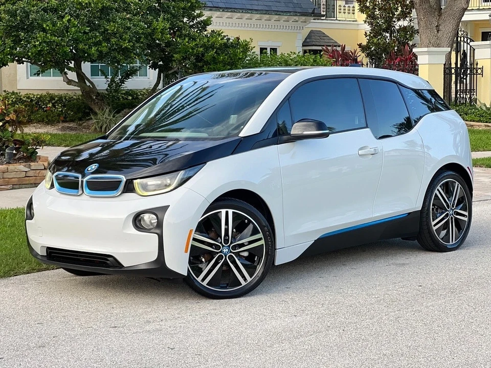 2015 BMW i3 - Image 11 of 21