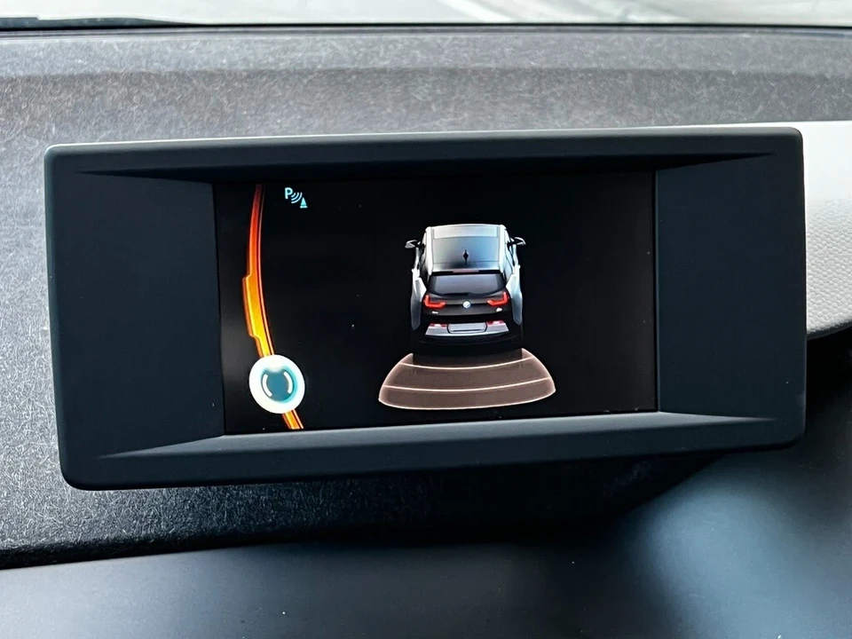 2015 BMW i3 - Image 13 of 21