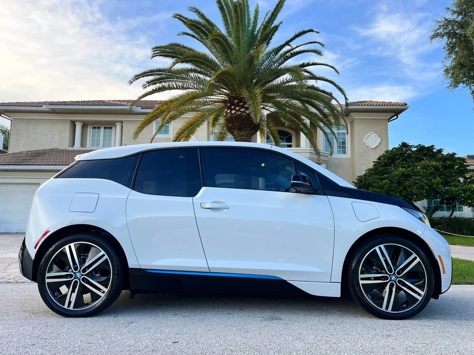 2015 BMW i3 - Image 3 of 21
