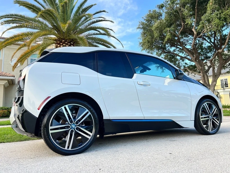 2015 BMW i3 - Image 5 of 21