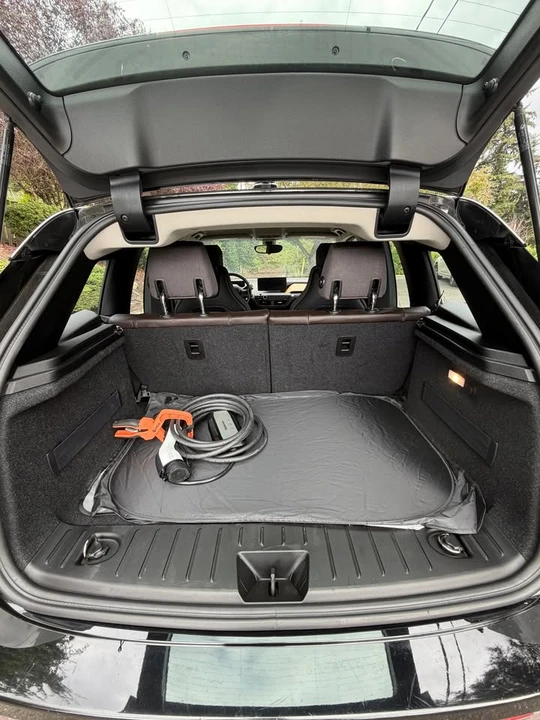2015 BMW i3 - Image 13 of 19