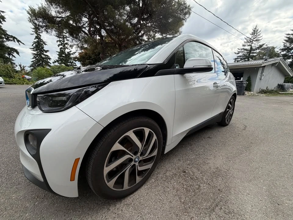 2015 BMW i3 - Image 2 of 19