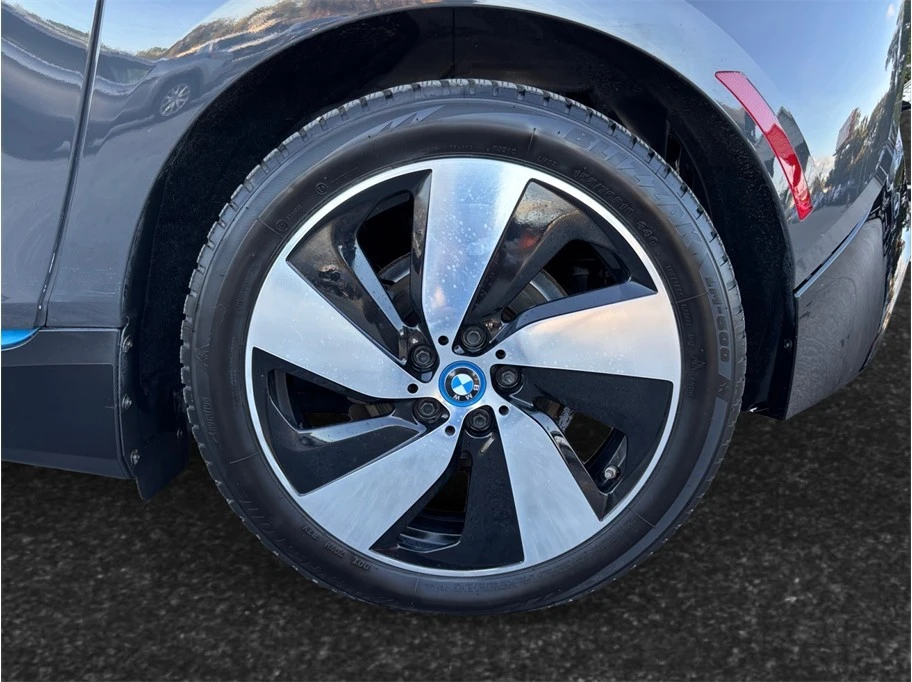 2015 BMW i3 - Image 14 of 21