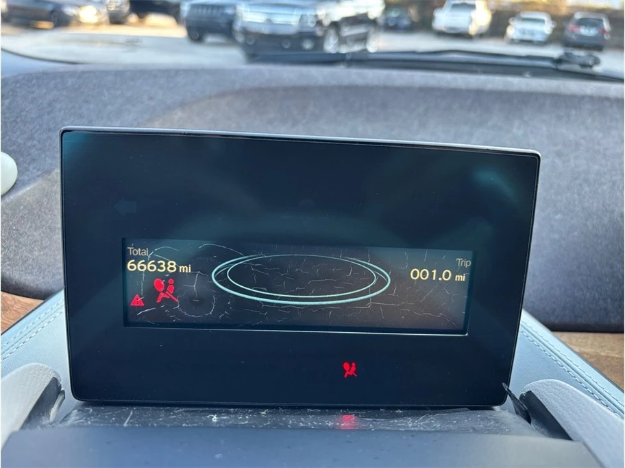 2015 BMW i3 - Image 19 of 21