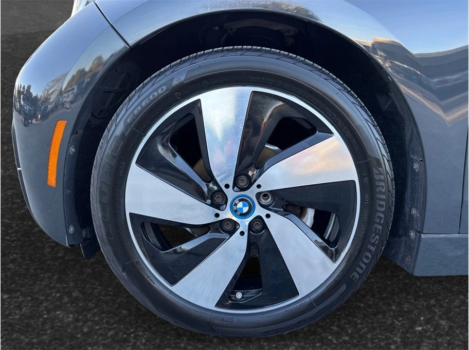 2015 BMW i3 - Image 12 of 21