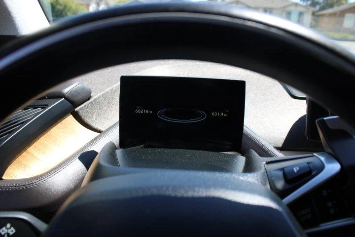 2015 BMW i3 - Image 17 of 18