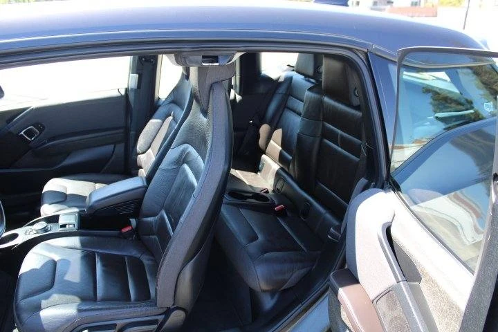 2015 BMW i3 - Image 12 of 18