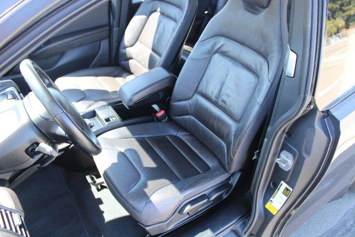 2015 BMW i3 - Image 11 of 18