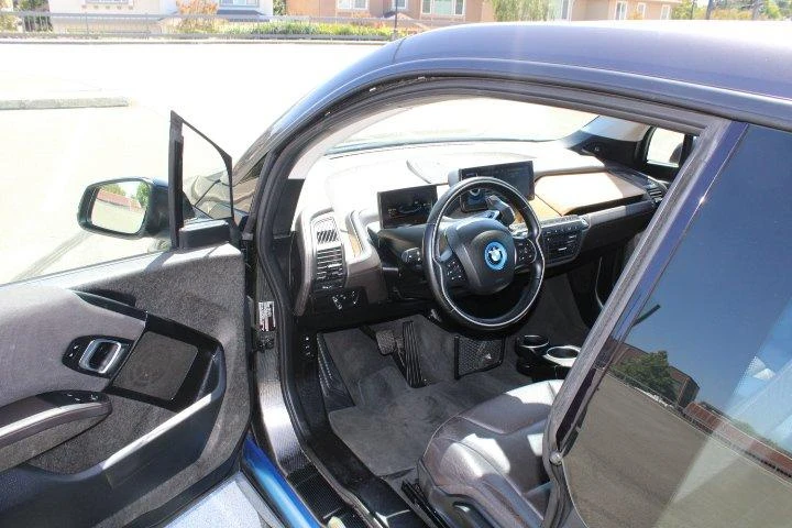 2015 BMW i3 - Image 10 of 18
