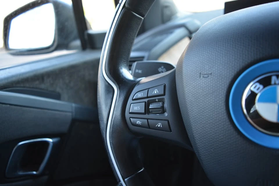 2015 BMW i3 - Image 18 of 20