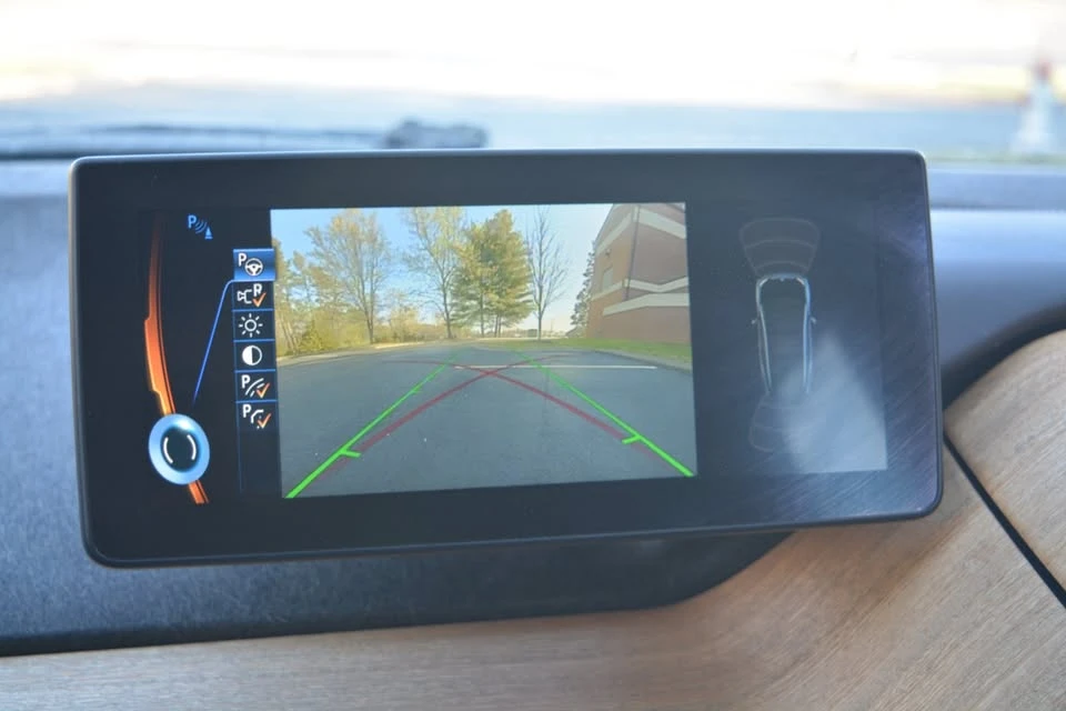 2015 BMW i3 - Image 15 of 20