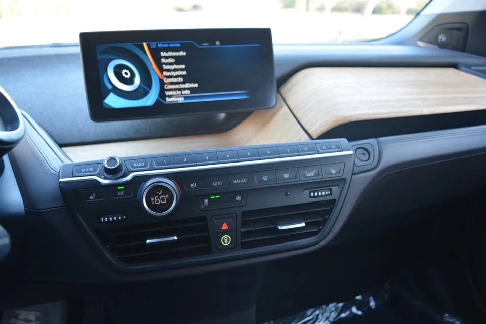 2015 BMW i3 - Image 14 of 20