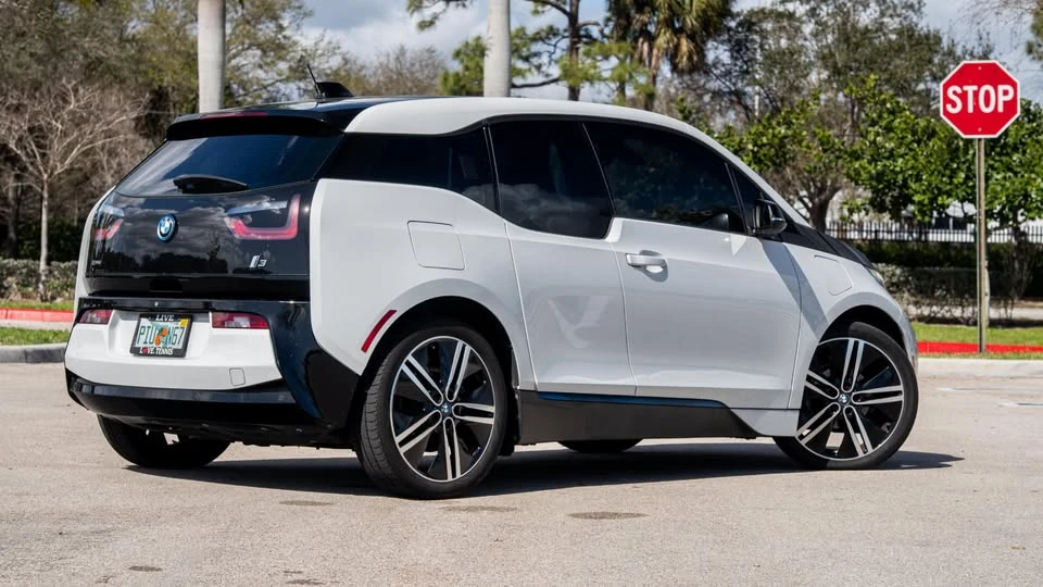 2015 BMW i3 - Image 7 of 19
