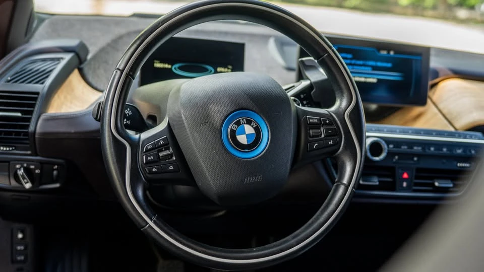 2015 BMW i3 - Image 13 of 19