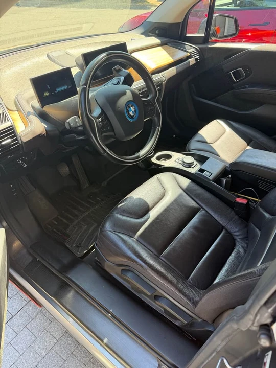 2015 BMW i3 - Image 6 of 10