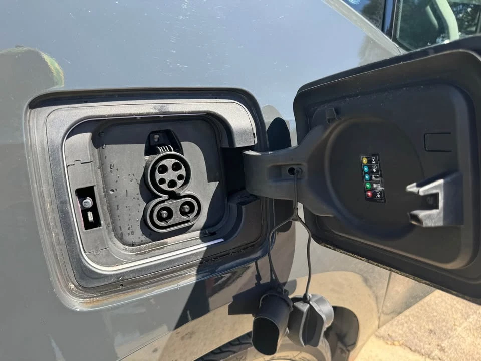 2015 BMW i3 - Image 10 of 20