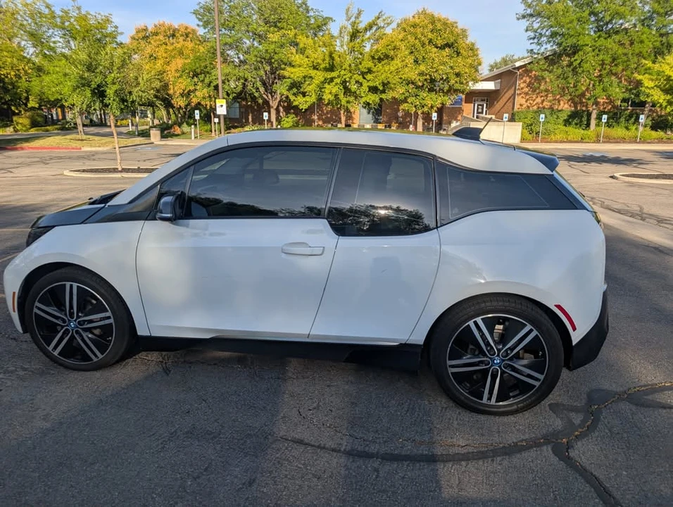2015 BMW i3 - Image 2 of 6