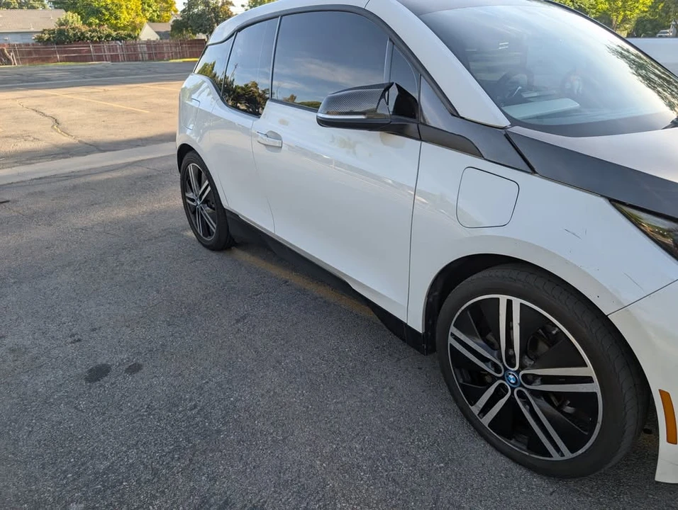 2015 BMW i3 - Image 5 of 6