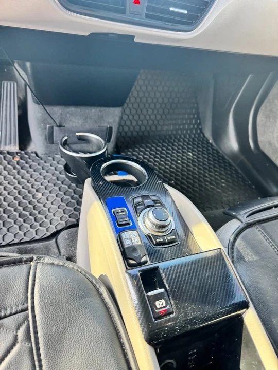2015 BMW i3 - Image 13 of 14