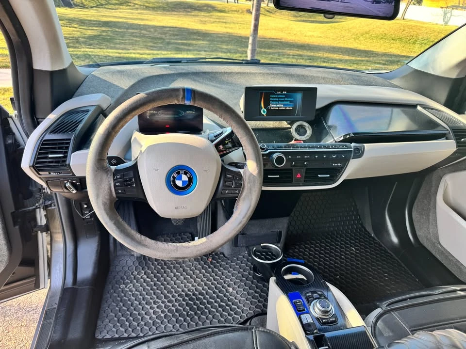 2015 BMW i3 - Image 12 of 14